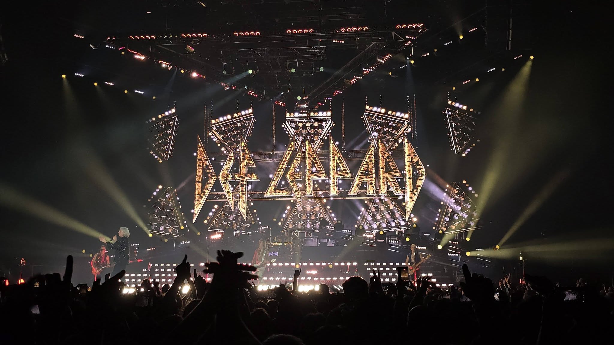 DEFF LEPPARD | EXTREME