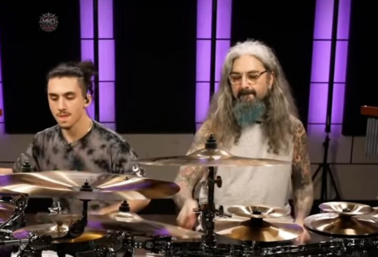 MIKE PORTNOY UND SOHN MAX TEILEN SICH DAS LEGENDÄRE „DREAM MONSTER“-DRUMKIT