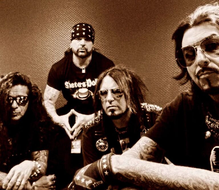 kickin valentina