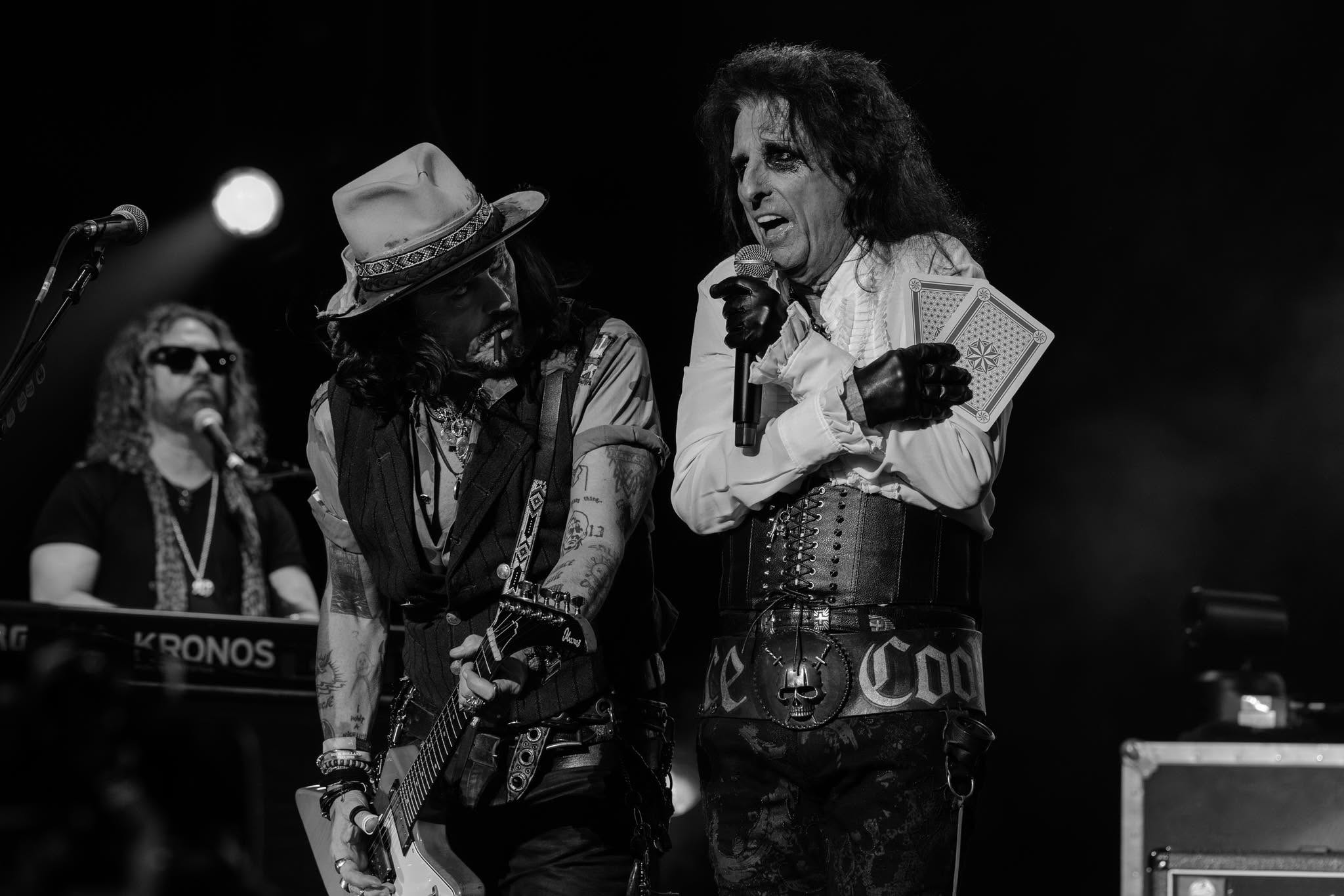 HOLLYWOOD VAMPIRES