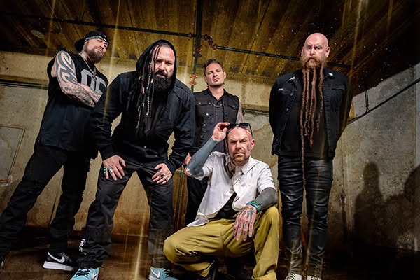 FIVE FINGER DEATH PUNCH