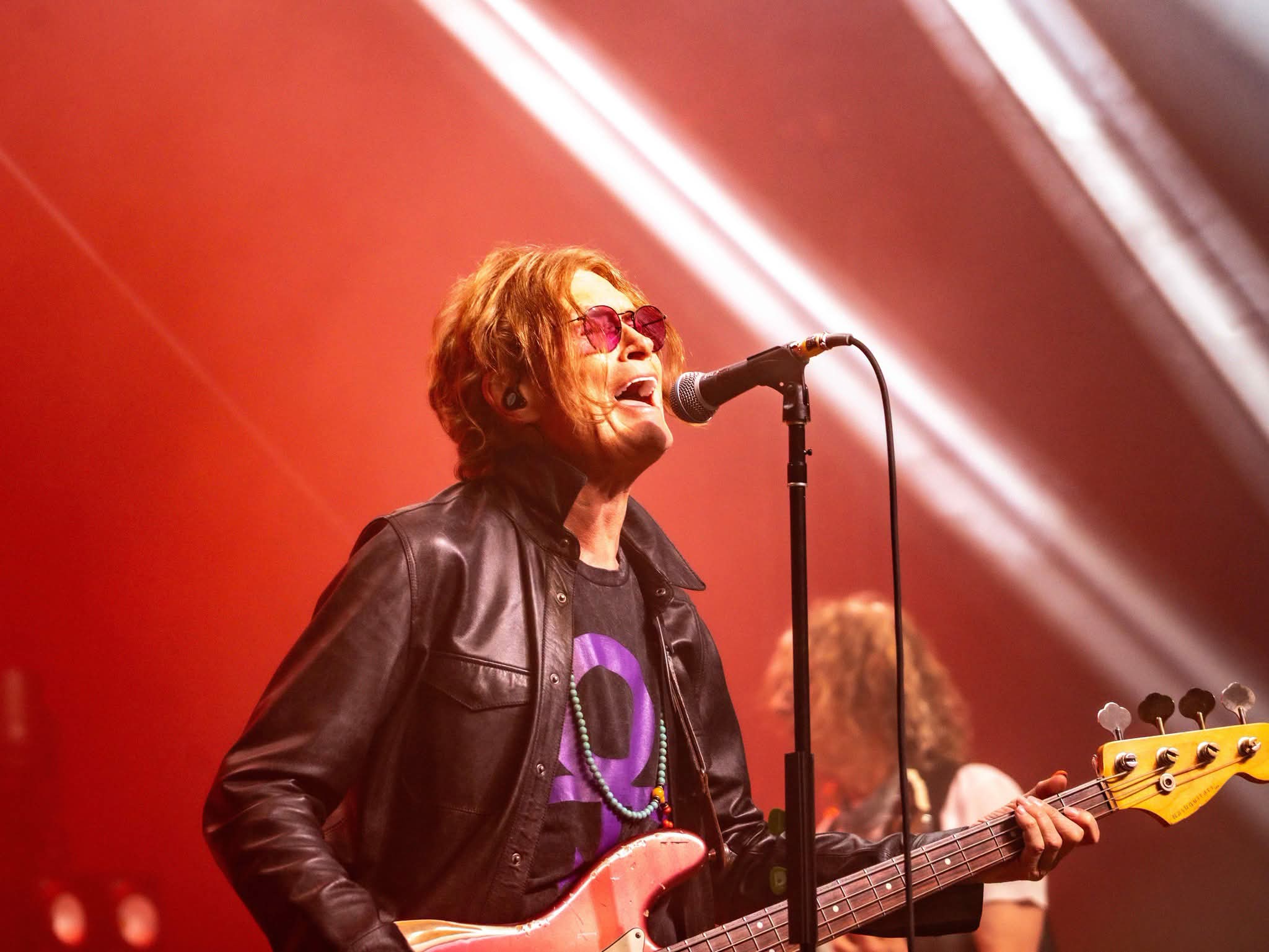 GLENN HUGHES