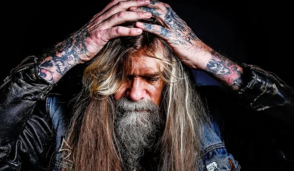 CHRIS HOLMES